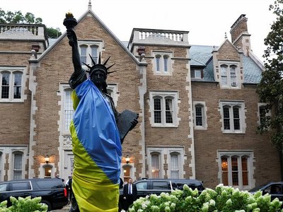 Похоже на мафиозное соглашение 1990-х. Мирный план США подвергает сомнению кредит ЕС для Украины – FТ 