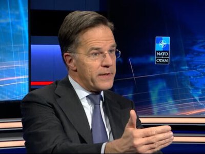 Генсек НАТО выразил обеспокоенность происходящим в Грузии