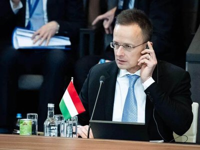 Сийярто обвинил европейских лидеров в саботаже мирного плана Трампа для Украины