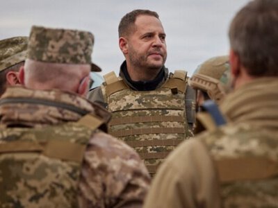 Ермак заявил, что отправляется на фронт