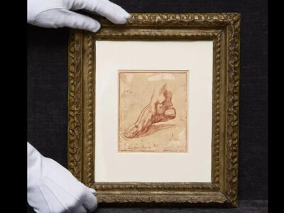 Спасибо бабушке! Мужчина унаследовал не просто эскиз, а оригинал стоимостью в миллионы