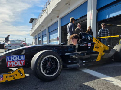 Азербайджанский пилот получил предложение от Макларена