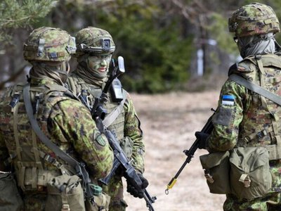 Российские пограничники зашли на территорию Эстонии: правительство страны может закрыть границу с Россией