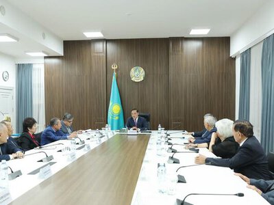 Аким Жамбылской области встретился с представителями гражданского общества