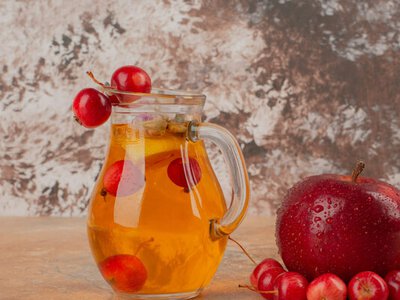 Компот из сухофруктов с корицей: напиток, который согревает лучше чая