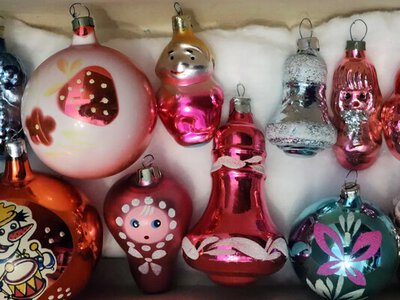 Сокровища на новогодней елке: какие старые украшения из ящика могут стоить целое состояние