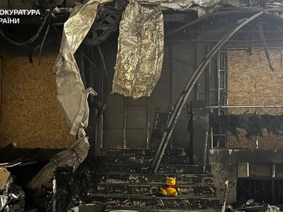 Женщину, обнаруженную под завалами харьковского многоэтажного дома, идентифицировали как мать погибшего мальчика