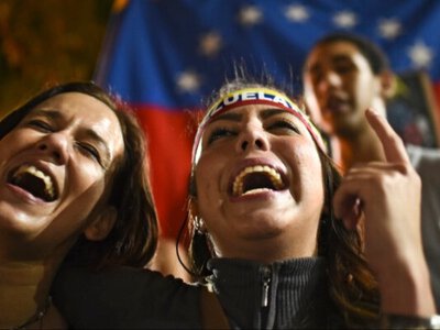 Власти Венесуэлы освободили группу политических заключённых