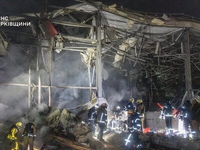 РФ ударила по почтовому терминалу под Харьковом, есть жертвы. Фото, видео 