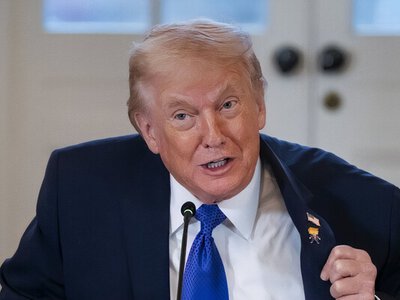 Трамп объявил пошлины в 25% на любые сделки с США для стран, торгующих с Ираном 