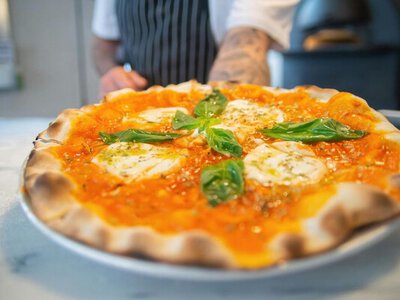 Всемирный день пиццы: в каком итальянском городе родилось блюдо, которое покорило мир