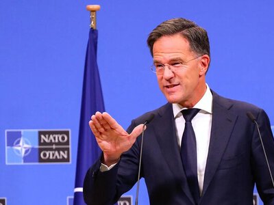 Сделка Трампа по Гренландии требует быстрых действий по безопасности в Арктике, это не приведет к истощению ресурсов на поддержку Украины - Рютте