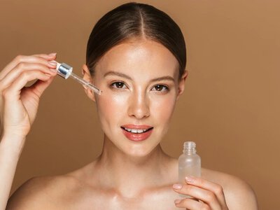 Ботокс во флаконе: 10 лучших сывороток против морщин