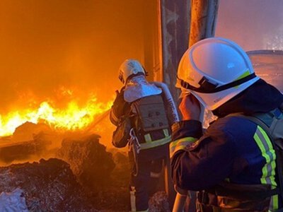 После удара РФ в Бродах Львовской области – задымление от нефтепродуктов. Школы закрыли 