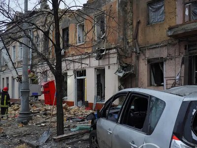 Пока в мире ведутся мирные консультации, РФ бьет по украинским городам