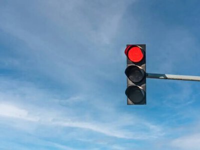 В Одессе еще на одном перекрестке введут «красный для всех» во время минуты молчания