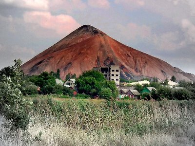 Украинцы разошлись во взглядах по Донбассу: 52% против уступок, 40% готовы к ...