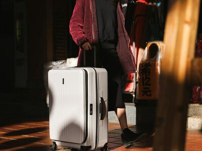 Этот тип чемодана чаще всего воруют в аэропортах: не покупайте их