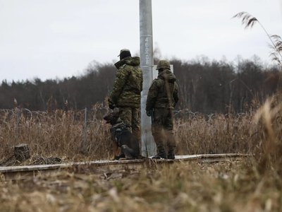 Беларусь начала гибридную борьбу с Польшей с помощью метеозондов и контрабанды сигарет