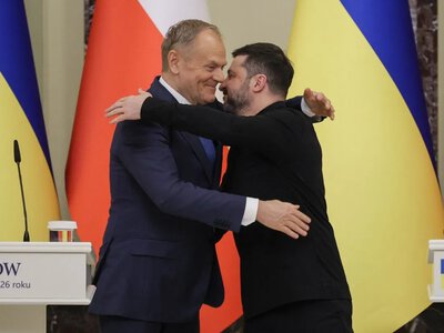 Туск и Зеленский обсудили сотрудничество и безопасность Украины и Европы в Киеве