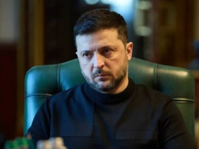 Рабства нет: Зеленский высказался о выезде украинцев за границу