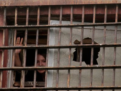 «Через год буду свободна». Из России поступают все новые истории о вербовке мигранток из Центральной Азии на войну