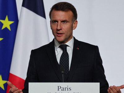 Президент Франции Макрон: администрация Трампа открыто выступает против Европы