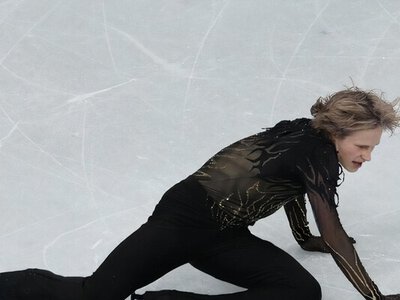 Сенсация на Олимпиаде. Главный фаворит в фигурном катании Малинин занял восьмое место 