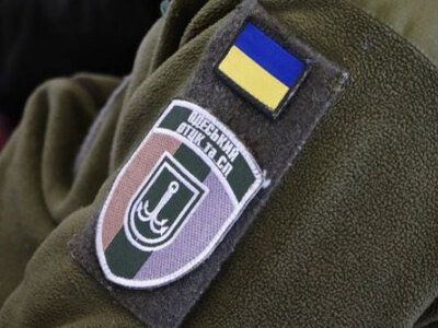 Толпа напала на представителей ТЦК в Одессе: поврежден автомобиль, военных госпитализировали