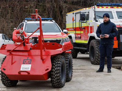 Робот на службе ГСЧС: спасатели Славянска получили комплекс «Змей пожарный»