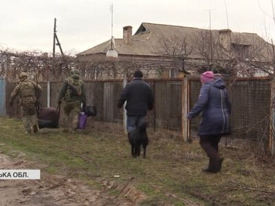 Шли 12 км к точке сбора для эвакуации: Из Константиновки люди выходят пешком