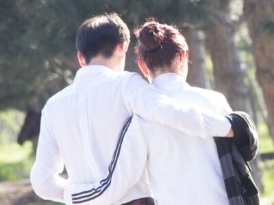 До свадьбы — к врачу: в Кыргызстане предложили проверять на ВИЧ желающих вступить в брак