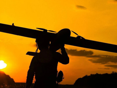 ВМС подтвердили поражение трех российских Панцирей с десантным катером и базы дронов Орион в Крыму - показали видео