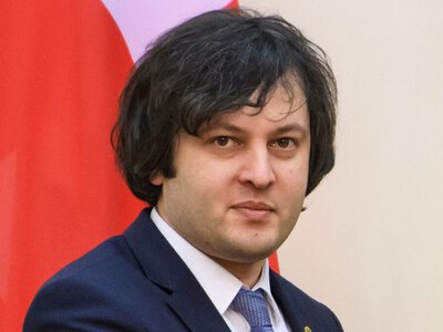 Премьер Грузии резко осудил британские санкции против медиакомпаний