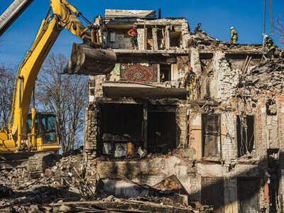  В Харькове завершили разбор завалов на месте удара российской ракеты 