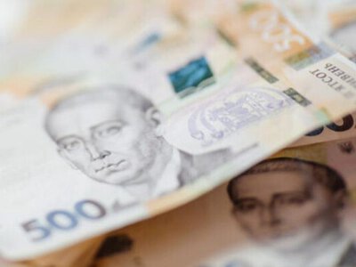 По 1500 гривен пенсионерам и кэшбэк на топливо: Зеленский анонсировал новые меры поддержки