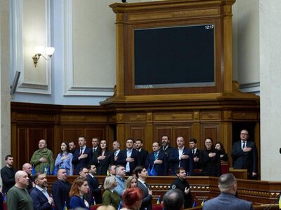 Верховная Рада разваливается на глазах. После коррупционных скандалов нардепы саботируют законы МВФ 