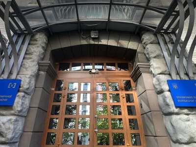  Обвиняемым экс-детективу БЭБ и экс-следователю полиции продлили обязанности 