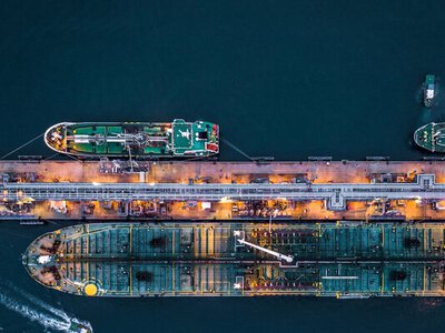 Минфин США выдал разрешение на продажу нефти из Ирана, которая застряла в море 