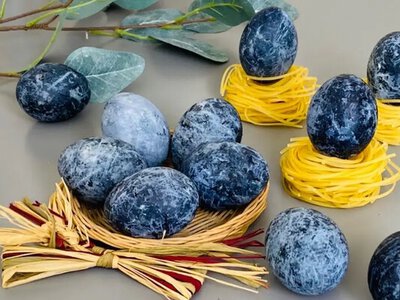 Натуральные крашанки: как сделать стильные пасхальные яйца — простой способ