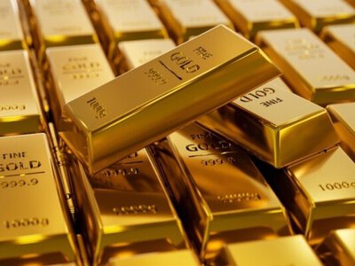  Цена на золото обвалилась до четырехмесячного минимума 