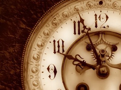 Не отвечайте на Который час? в церкви ведьма рассказала, почему это опасно