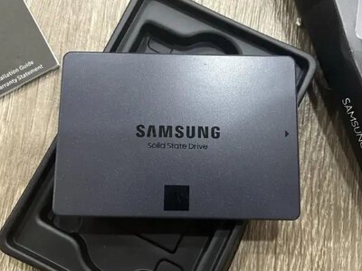 Samsung бросает вызов рынку: SSD на 8 ТБ покоряет пользователей