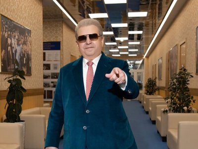 Продавал полякам кальсоны, выгнал родню из бизнеса и ест бычьи яйца. Пикантные факты о Поплавском 