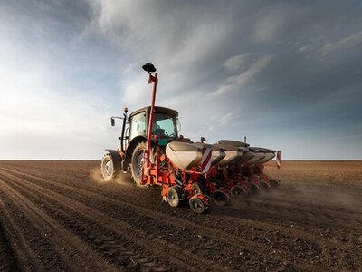 Удобрения по 40 тыс. и дизель почти по 90 грн: как подорожала посевная-2026 для фермеров