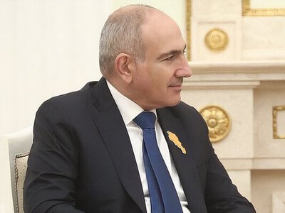 Пашинян приехал в Москву к Путину и потроллил его 