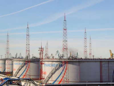 Нефтяные порты РФ на Балтике до сих пор не могут обрабатывать грузы после атак дронов