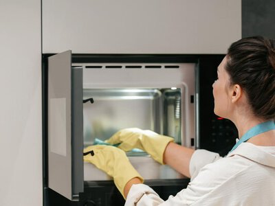 Как почистить микроволновую печь лимоном за 5 минут