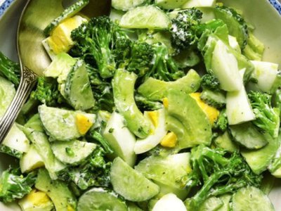 Против стресса и бессонницы: что добавить в меню, чтобы крепко спать