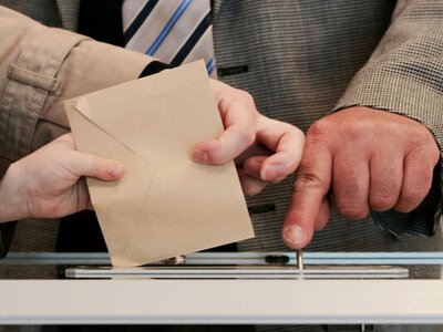 В Болгарии стартовали досрочные парламентские выборы